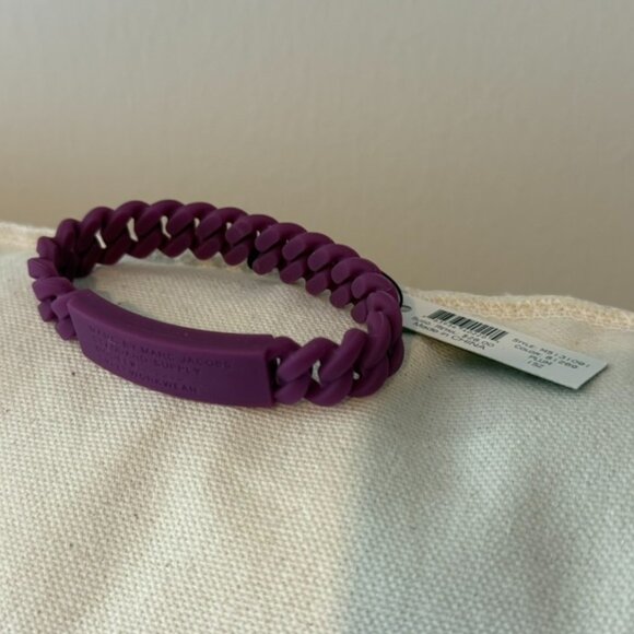 NWT MARC BY MARC JACOBS - silicone braided bracelet (plum) - Picture 1 of 2